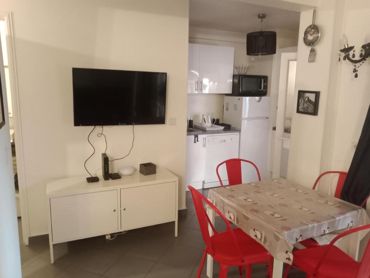 Studio Centre Avec Terrasse Apartment Menton Luaran gambar